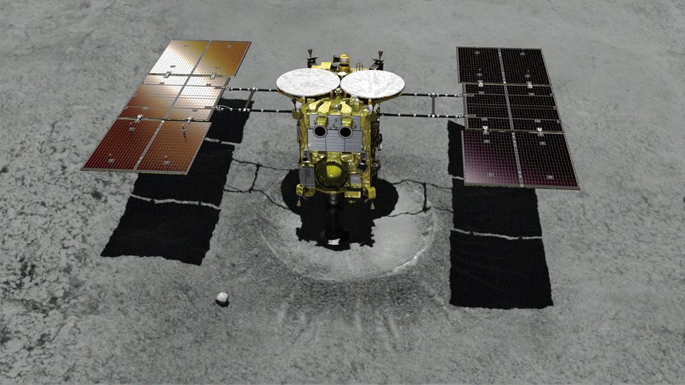 Japan Aerospace Exploration Agency (Jaxa) sin ubemannede romsonde Hayabusa2 på vei til asteroiden Ryugu. Hayabusa2 er nå 280 million kilometer fra Jorda. 