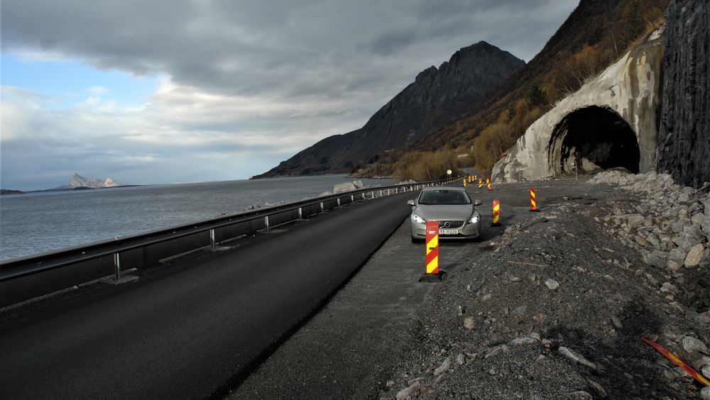 Her fra det søndre tunnelinnslaget på den lengste av de to tunnelen som nå bygges gjennom Liafjellet.