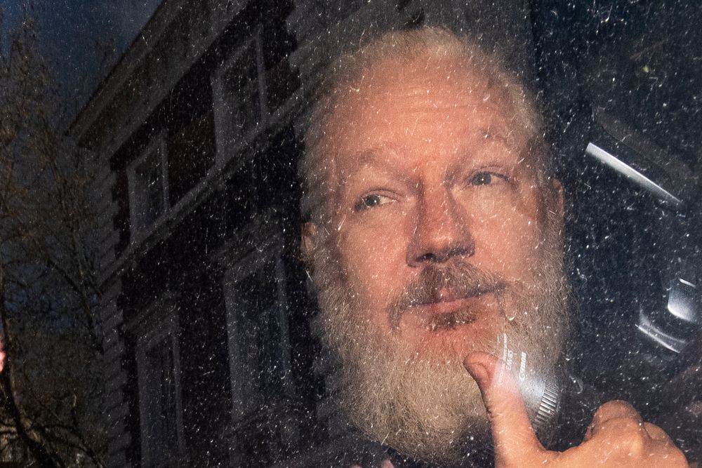 Assange hadde bodd på Ecuadors ambassade i London i hele sju år, etter at han dro dit og søkte om politisk asyl i 2012.