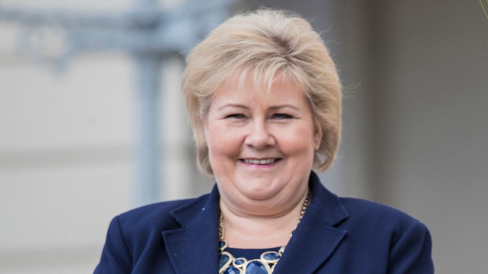 Statsminister Erna Solberg går inn for å opprette et nytt register over reelle eiere av selskaper. 