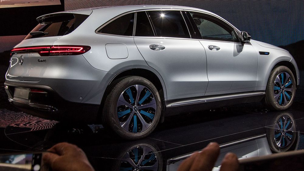 Mercedes EQC er en av mange elbiler som kommer på markedet i 2019.