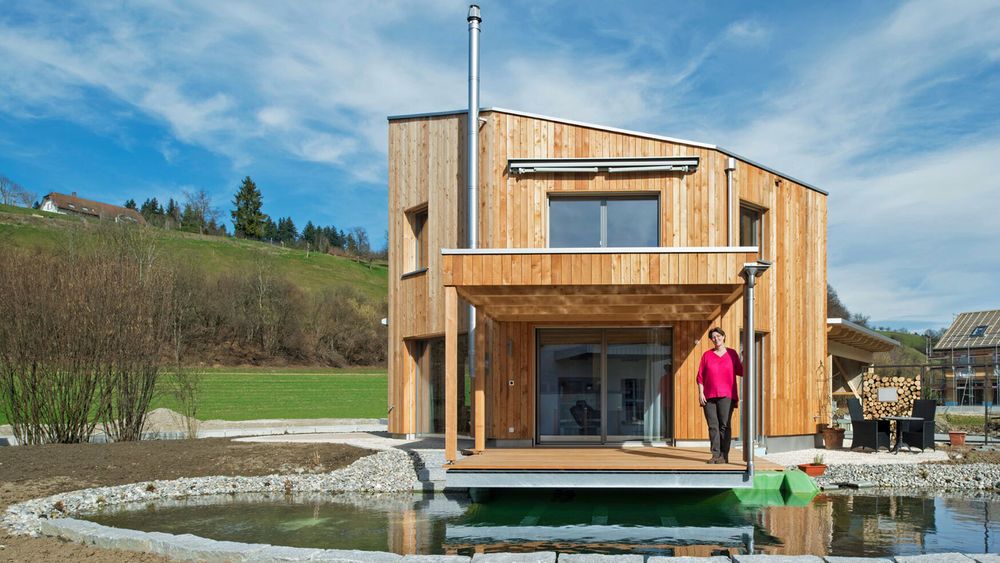 De små modulhusene har grunnflater fra 50 kvadratmeter og oppover og skal være både utslippsfrie og selvforsynte med energi og vann.