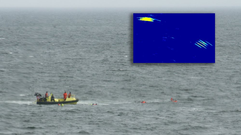 Elektronisk radar: Radarbildene over viser tydelig de fem personene i vannet, samt lettbåten på bildet.