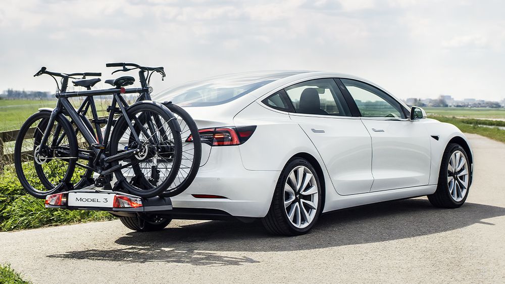 Tesla Model 3 kan trekke 910 kilo.