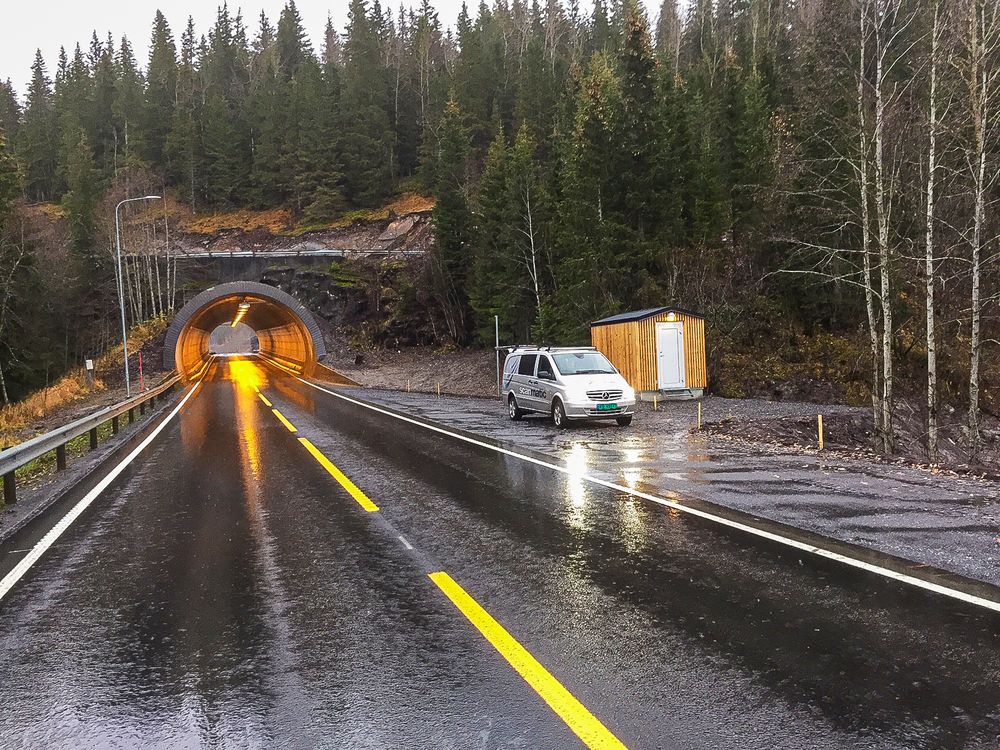 110 meter lange Pytjehåjen tunnel i Bjerka på Helgeland er en av de mange tunnelene i nord som er oppgradert i samspillsentreprise.     