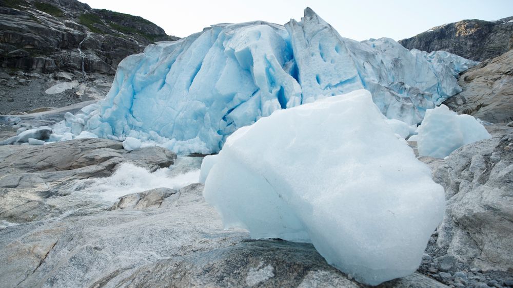 Flere norske isbreer står i fare for å forsvinne dersom temperaturene fortsetter å stige. Avbildet her er Nigardsbreen, som er en brearm av Jostedalsbreen.