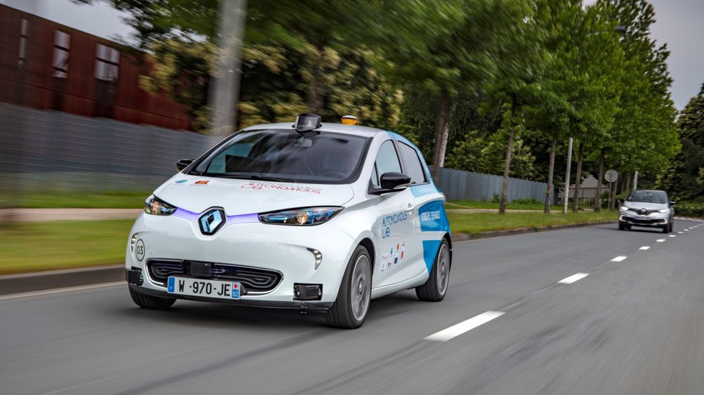 Amerikanske bileiere er skeptisk til førerløse biler. Her fra en autonomt eksperiment i Frankrike: Den førerløse elektriske bilen Renault Zoe.