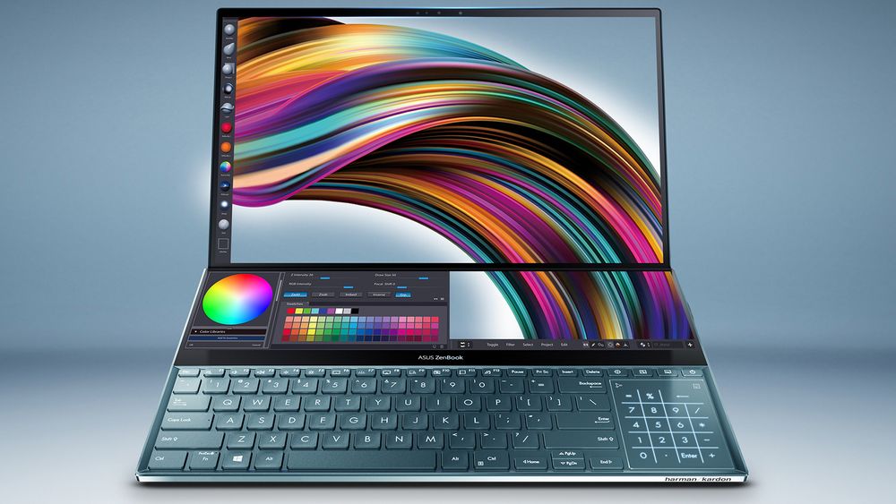 Laptopen Asus ZenBook Pro Duo UX581 har to høyoppløste skjermer i full bredde og en touchpad som kan fungere som numerisk tastatur.