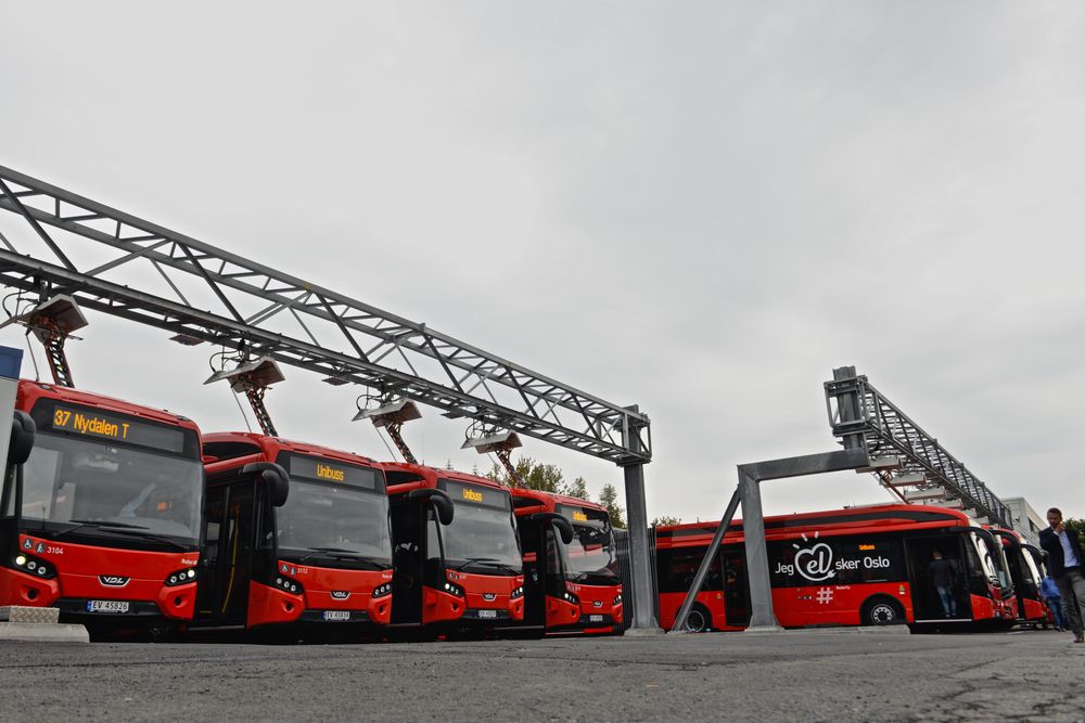 Opptil 30 busser kan lades samtidig på Alnabru.