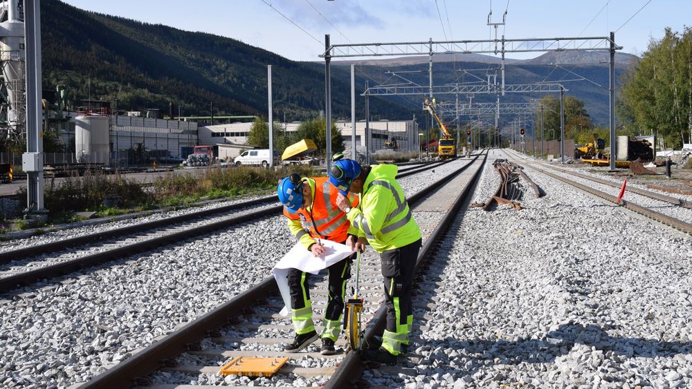 Det nye kryssingssporet på Kvam gjør det mulig å kjøre 600 meter lange godstog på Dovrebanen.