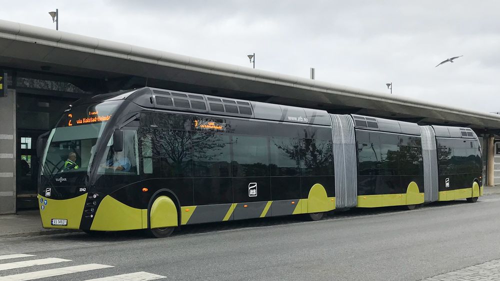Metrobussene som nå må bygges om i Trondheim etter brann.