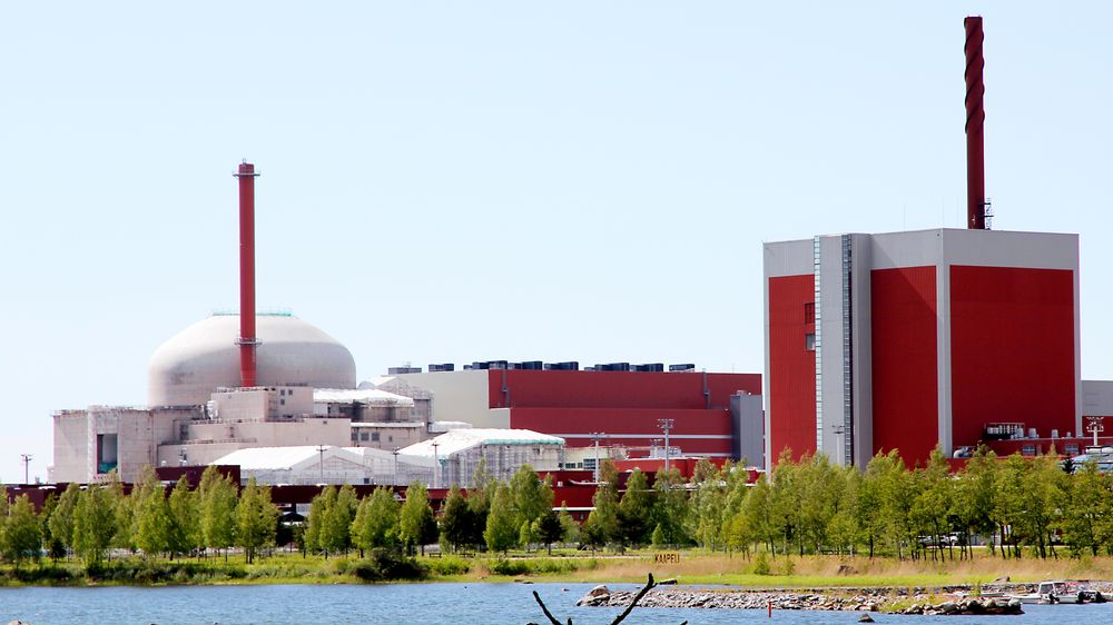 Finland er i dag verdensledende når det gjelder etablering av et deponi for brukt reaktorbrensel. I 2015 ga den finske regjeringen tillatelse til bygging av et slikt anlegg, og dette arbeidet pågår for fullt ved kjernekraftverket i Olkiluoto.