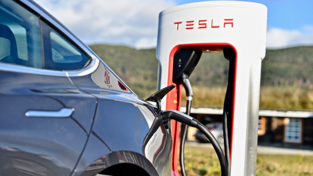 Tesla er den største ladeoperatøren i Norge, ifølge statistikken.
