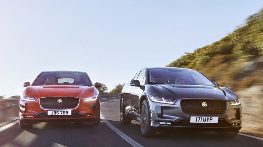 Storbritannia kan bli et viktigere marked for både Jaguar og ande elbilprodusenter når forbudet mot salg av nye fossilbiler skal innføres fem år før planen.