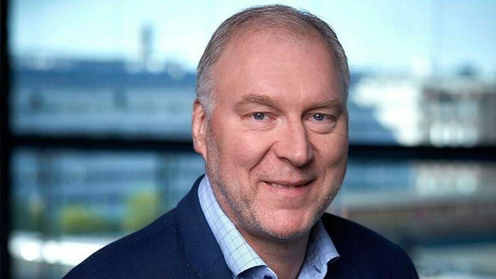Stein-Erik Vellan, administrerende direktør i Telia Norge sier selskapet tar ansvaret for å holde nettet igang.