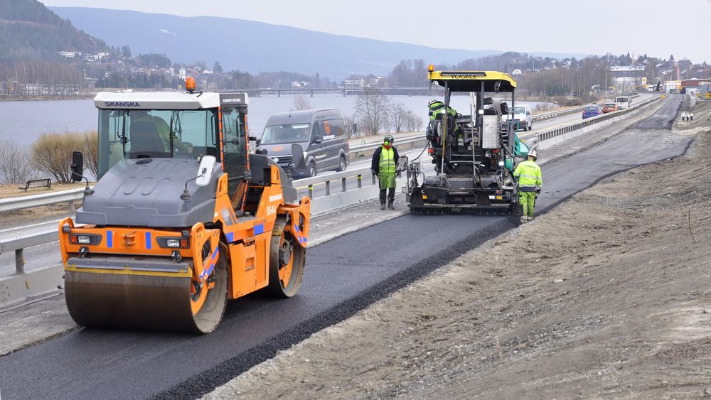 E134 mellom Mjøndalen og Langerud blir ferdig fem måneder før planen. 