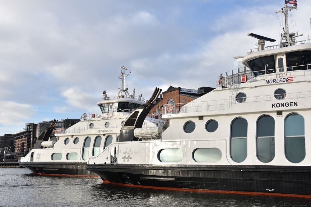 Nå går de utslippsfritt på batterier: Nesoddbåtene er Norges største bilfrie passasjersamband.