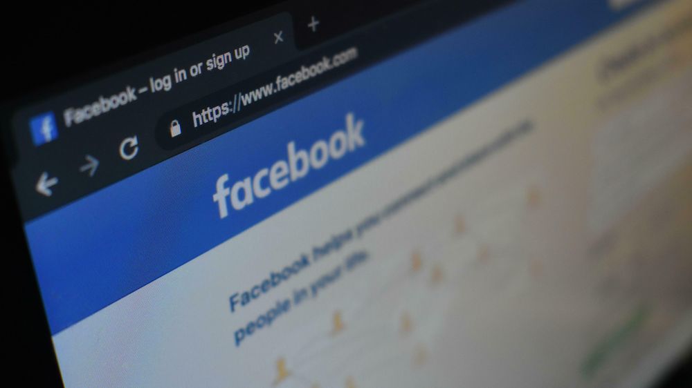 Illustrasjonsbilde. Facebook rapporterer om en stor vekst i aktivitet fra religiøse miljøer på sosiale medier-plattformen under pandemien.
