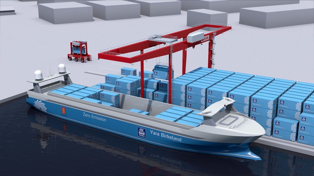Yara Birkeland er et autonomt kontainerskip. Ligger ved kai med gantrykran til lasting og lossing, samt portalkran med en ferdig fylt container. Det vil tidligst kunne testes i 2021.