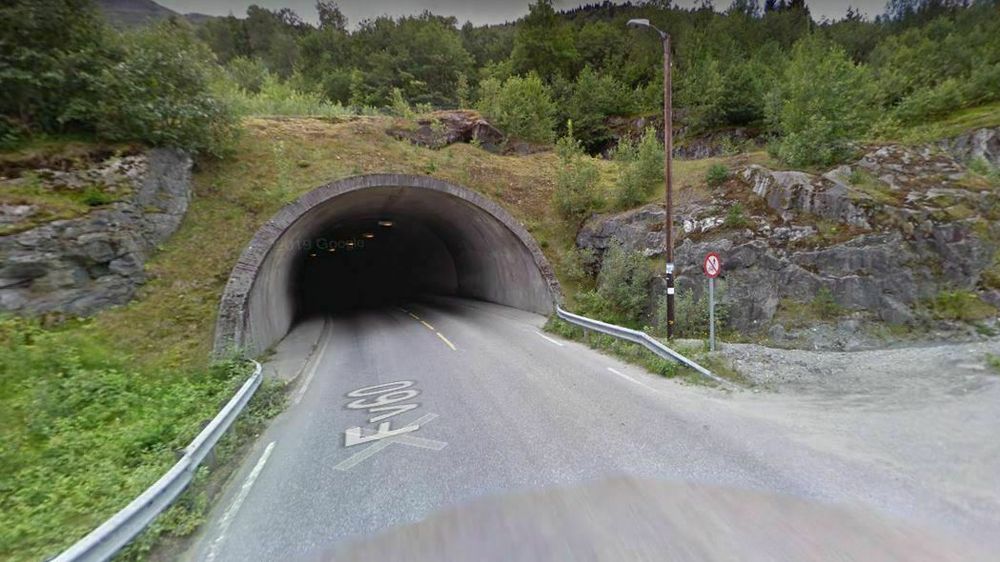 Hellesyltporten på fylkesvei 60 på Sunnmøre er blant tunnelene som skal vaskes i kontrakten. 