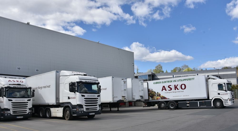 ABB og ASKO samarbeider om elektrifisering av dagligvaregrossistens lastebilflåte.