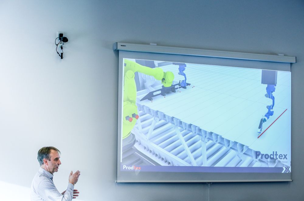 Vil skape industri: Tore Roppen i Prodtex, et selskap som jobber med å skape norsk industri av fjordkryssing med smarte robotløsninger for lasersveising.