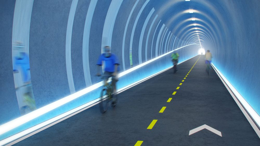 Sprenging av sykkeltunnelen gjennom Auglendshøyden har startet. Den brukes først til biltrafikk, før den overtas av syklistene. 