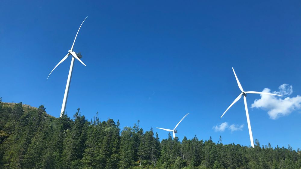 BKK har planer om to vindkraftutbygginger. Etter mye støy i sommer og høst, legges planene på is inntil videre. Illustrasjonsbilde fra Skomakerfjellet Vindpark i Roan.