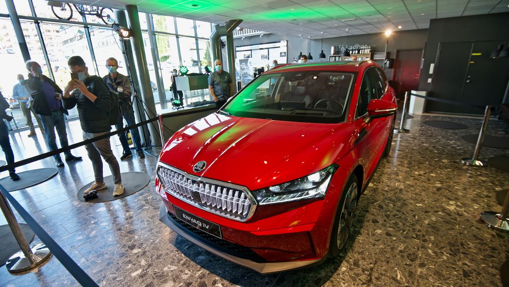 Møller bil og Skoda Norge hadde sørget for smittevernet med både bånd, masker, avstand og håndsprit.