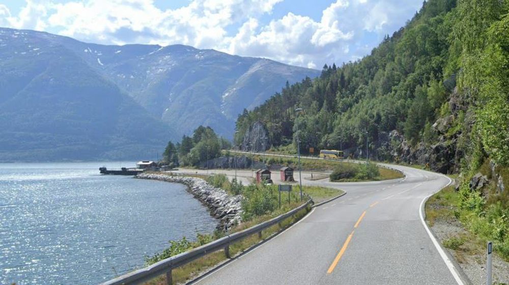 Vestland fylke har har vedtatt å legge den tidligere Bruravik ferjekai i Hardanger ut for salg på det åpne markedet..