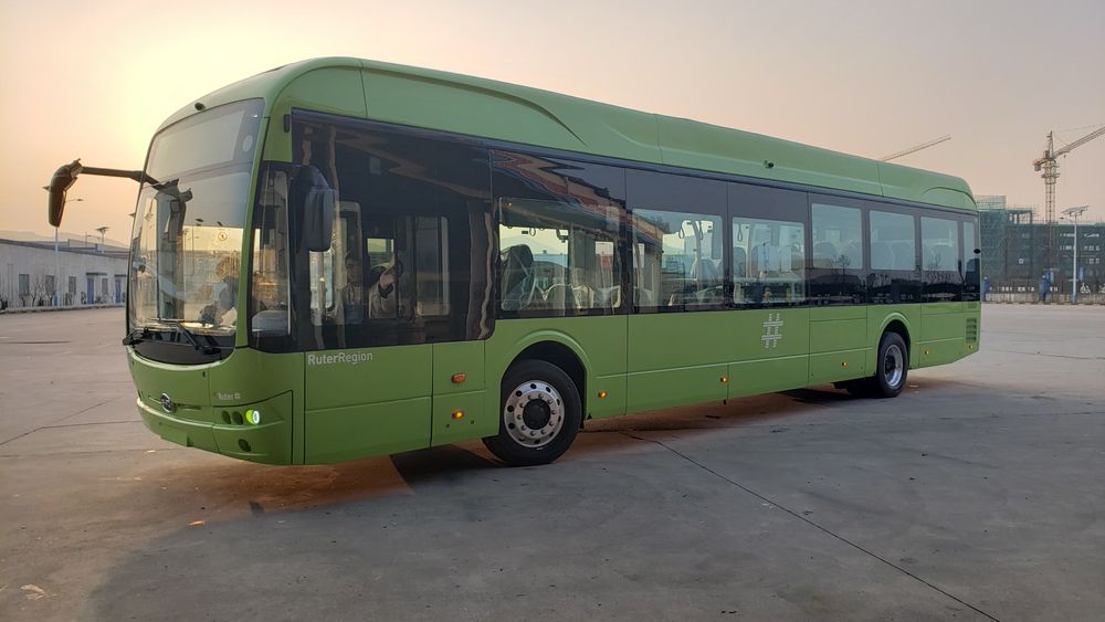 I sommer ankom 18 elbusser Asker. På grunn av ladeproblemer er de fremdeles ikke tatt i bruk. 