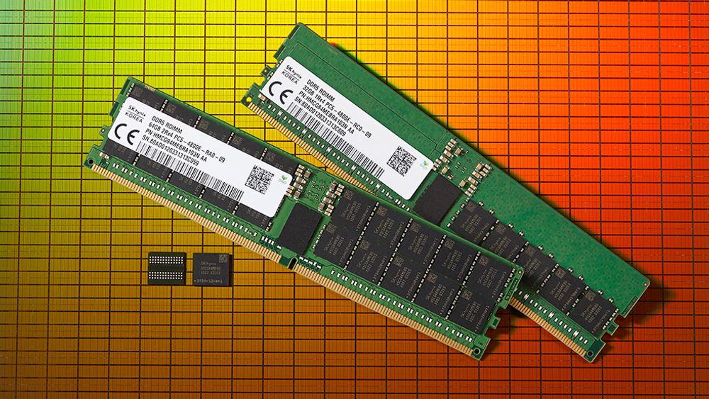 De første DDR5-baserte minnemodulene fra SK Hynix, i kapasiteter på 32 og 64 gigabyte.