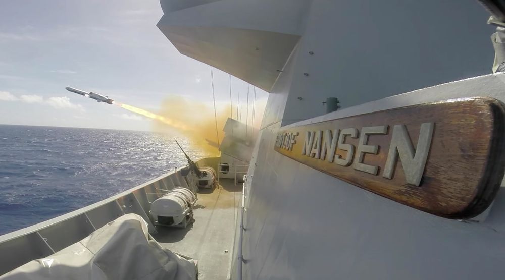 Naval Strike Missile (NSM) skytes fra fregatten KNM Fridtjof Nansen.