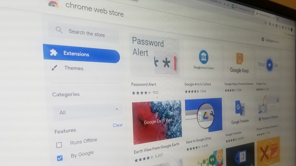 Nye trusler er funnet i Chrome-butikken, melder McAfee.