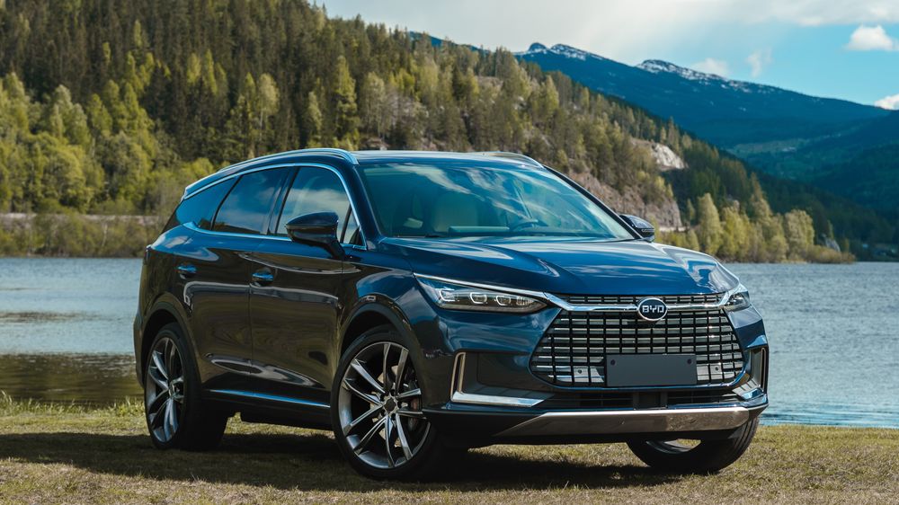 BYD Tang kan bestilles nå, og leveres på nyåret.