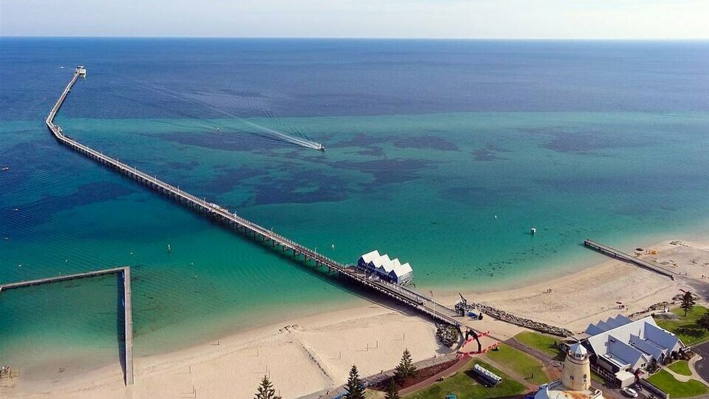 Observasjonssenteret vil ligge helt ytterst på den nesten to kilometer lange brygga i Geographe Bay.