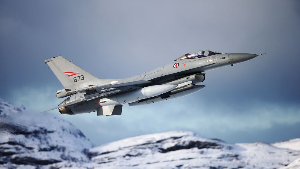 F-16 fra 331 skvadron tar av fra Bodø 8. mars 2021.