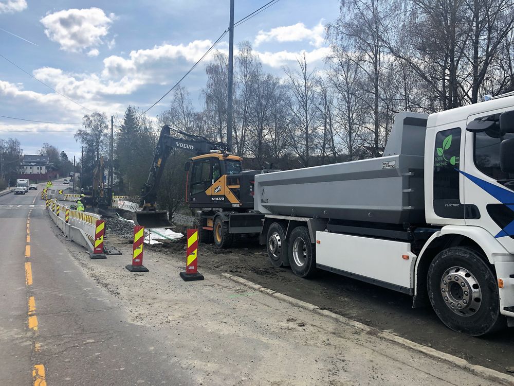  På prosjekt Utbygging av sykkelvei Enebakkveien som NCC er i gang med på oppdrag fra Bymiljøetaten i Oslo, er alle maskiner og biler enten fossilfrie eller utslippsfrie.