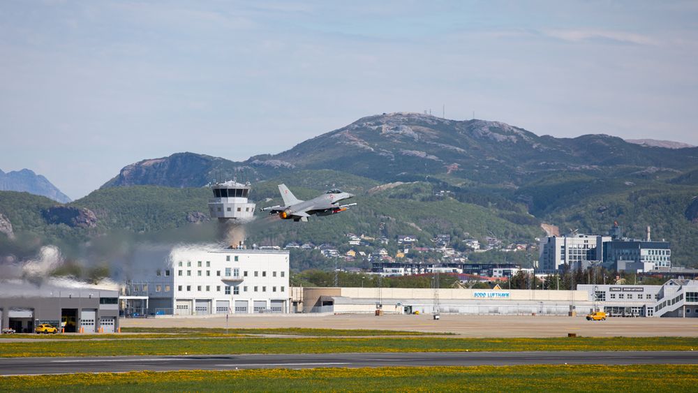 Dansk F-16 tar av fra Bodø.