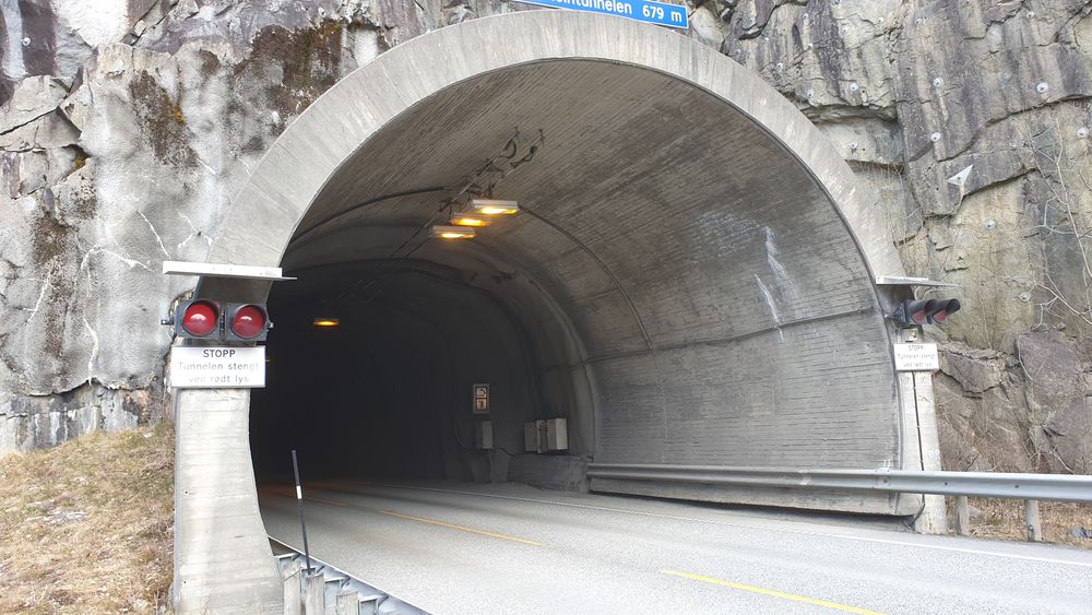 Lausasteintunnelen på riksvei 13 får nye lys.