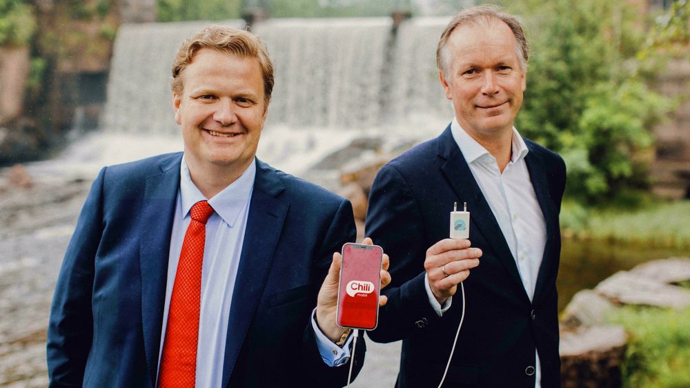 Administrerende direktør Anders Kvamme i Kraftriket, og administrerende direktør Lars Ryen Mill i Chilimobil mener de har inngått et samarbeid som er til det beste for kundene.