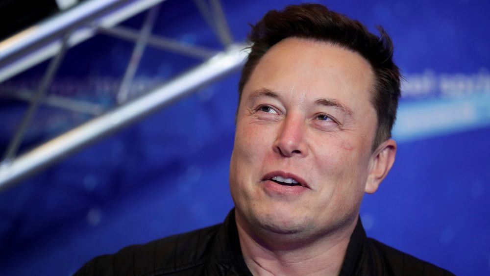 Tesla- og SpaceX-gründer Elon Musk har planer om å etablere et globalt nettverk av satellitter som skal sørge for internett til alle på jorda.
