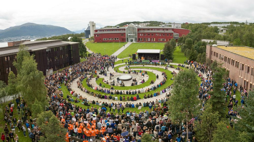 Norges arktiske universitet har ledige studieplasser ved flest ulike ingeniør- og realfagstudier. Her fra semesterstart ved UIT i 2014. 