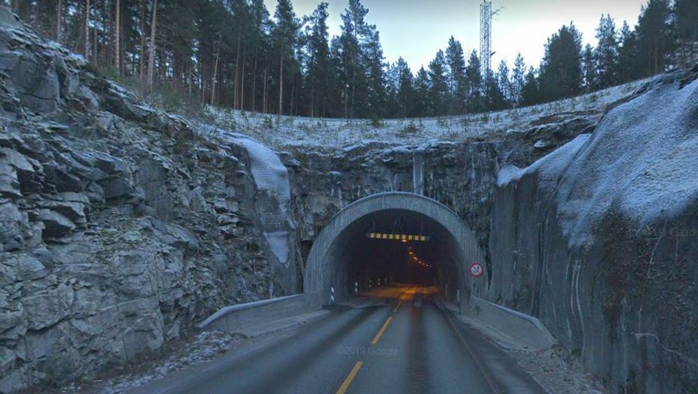Amlatunnelen øst for Kaupanger i Sogn er en av tunnelene hvor vanndrypp skal tettes.