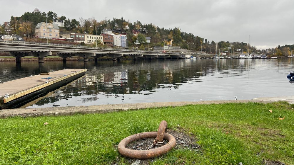 Statens vegvesen anbefaler ikke å gjenbruke dagens Sandvika-bruer til ny E18. 