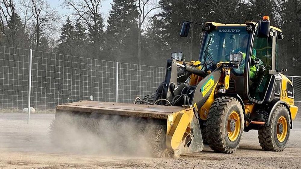 Volvo CE har blant annet en elektrisk drevet hjullaster, som er ganske liten med vekt på fem tonn.