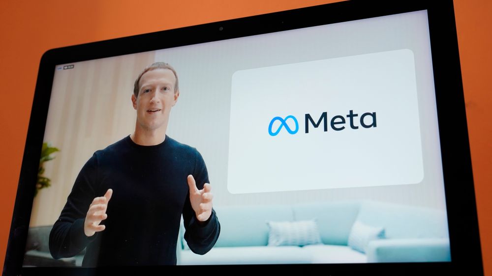 Facebook-sjef Mark Zuckerberg kunngjør at selskapet bak Facebook skifter navn til Meta.