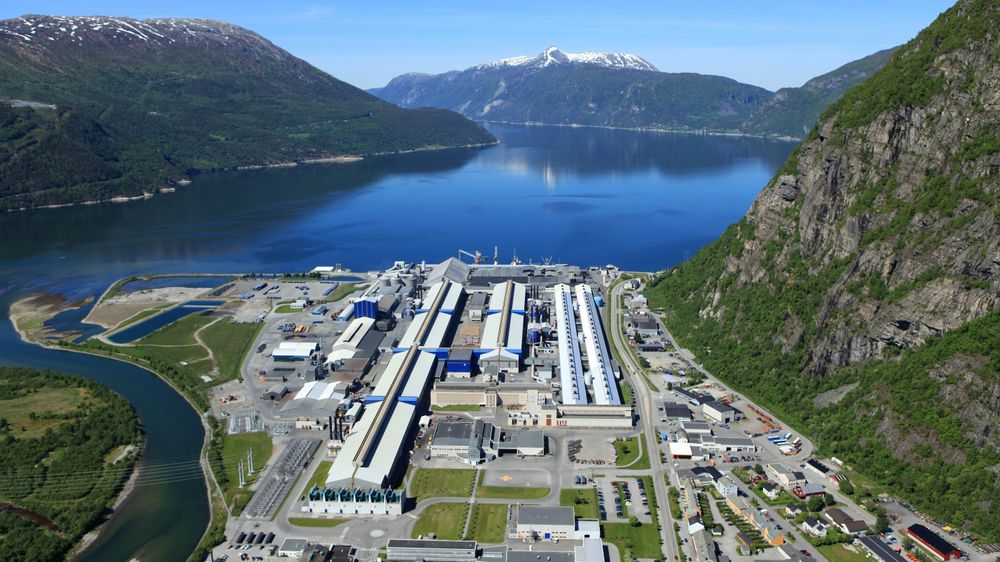 Hydros aluminiumsverk i Sunndal slipper ut nærmere 670.000 tonn CO2 i året, og er det sjette største utslippspunktet i Norge i 2020. 