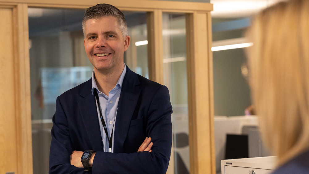 Odd-Eirik Grøttheim leder det nye telekom-datterselskapet til NTE. Han lover full trøkk på fiberutbyggingen og opplyser at selskapet er i ferd med å legge ut fiber på 40 forskjellige steder.