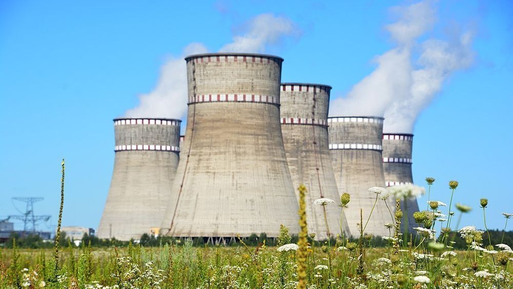 Ukraina har fire atomkraftverk og to under oppføring, ifølge Store norske leksikon. Dette er Rivne atomkraftanlegg.